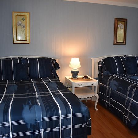 The Stone House Motel & Motor Lodge Ticonderoga Екстериор снимка